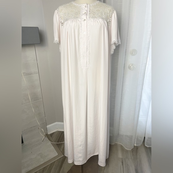 Vintage Christian Dior White Long Satin Nightgown Size Large - Picture 1 of 6